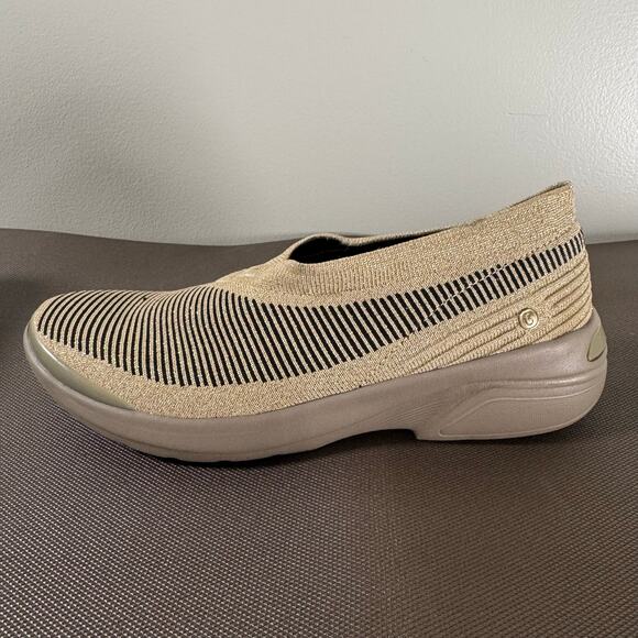Bzees Women's Outburst Slip-On Knit Loafers Shoes Gold Metallic Size 9.5M - Picture 1 of 9